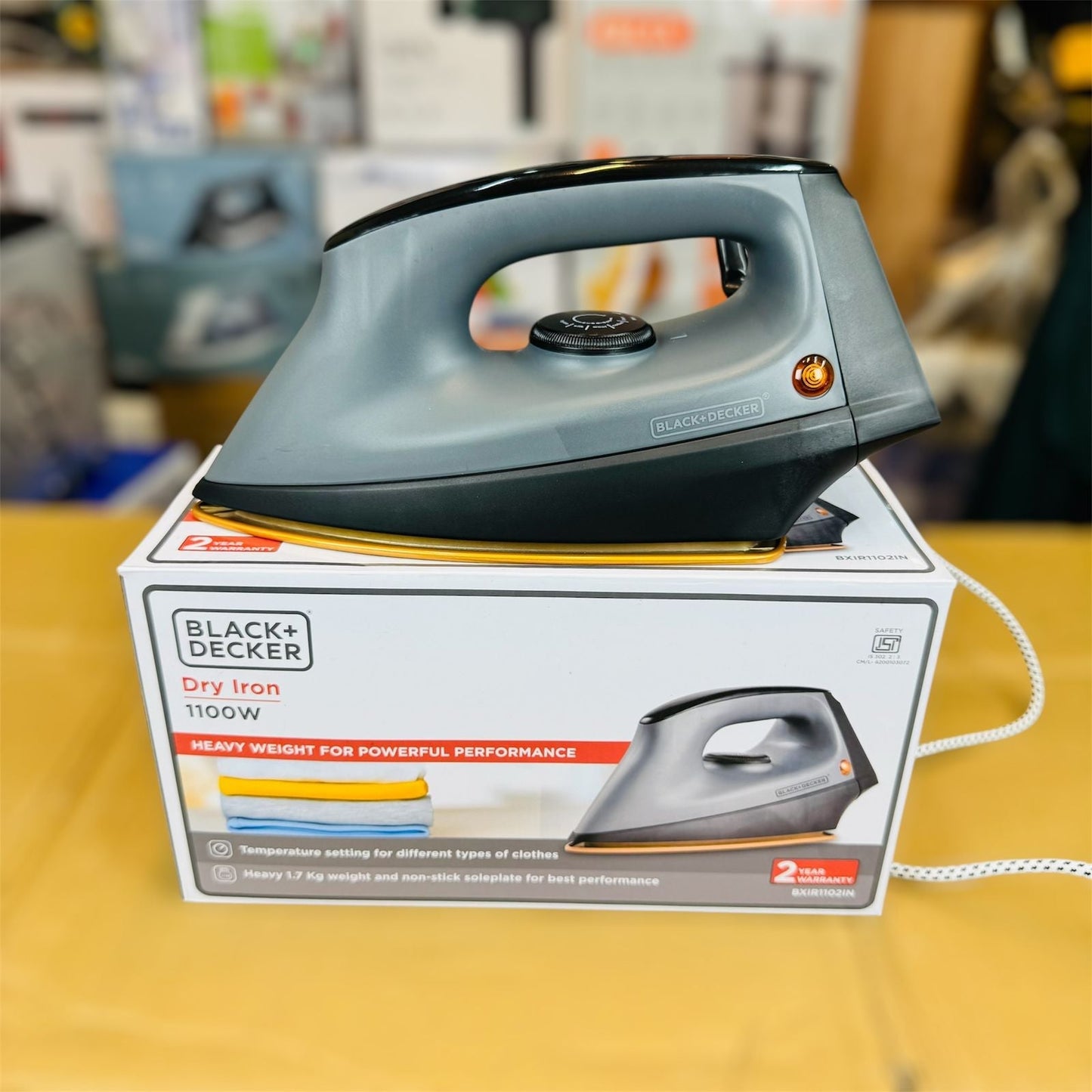 BLACK+DECKER (Imported) Dry Iron 1100W Heavy, Non-Stick Soleplate (BXIR1102IN)